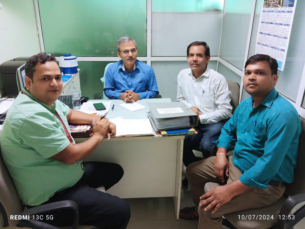 श्री सूर्य प्रकाश, संयुक्त निदेशक, राजभाषा, क्षेत्रीय कार्यालय दिल्ली के द्वारा उप क्षेत्रीय कार्यालय बैरकपुर का निरीक्षण-OL Inspection of SRO Barrackpore done by Shri Surya Prakash, Joint Director, RO Delhi